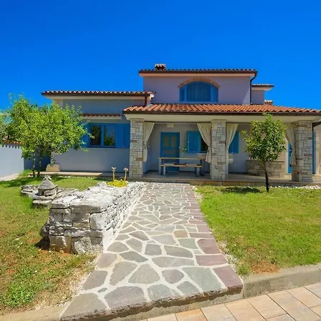 Amalka By Istrialux Bibici