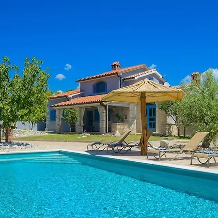 Amalka By Istrialux Βίλα Bibici